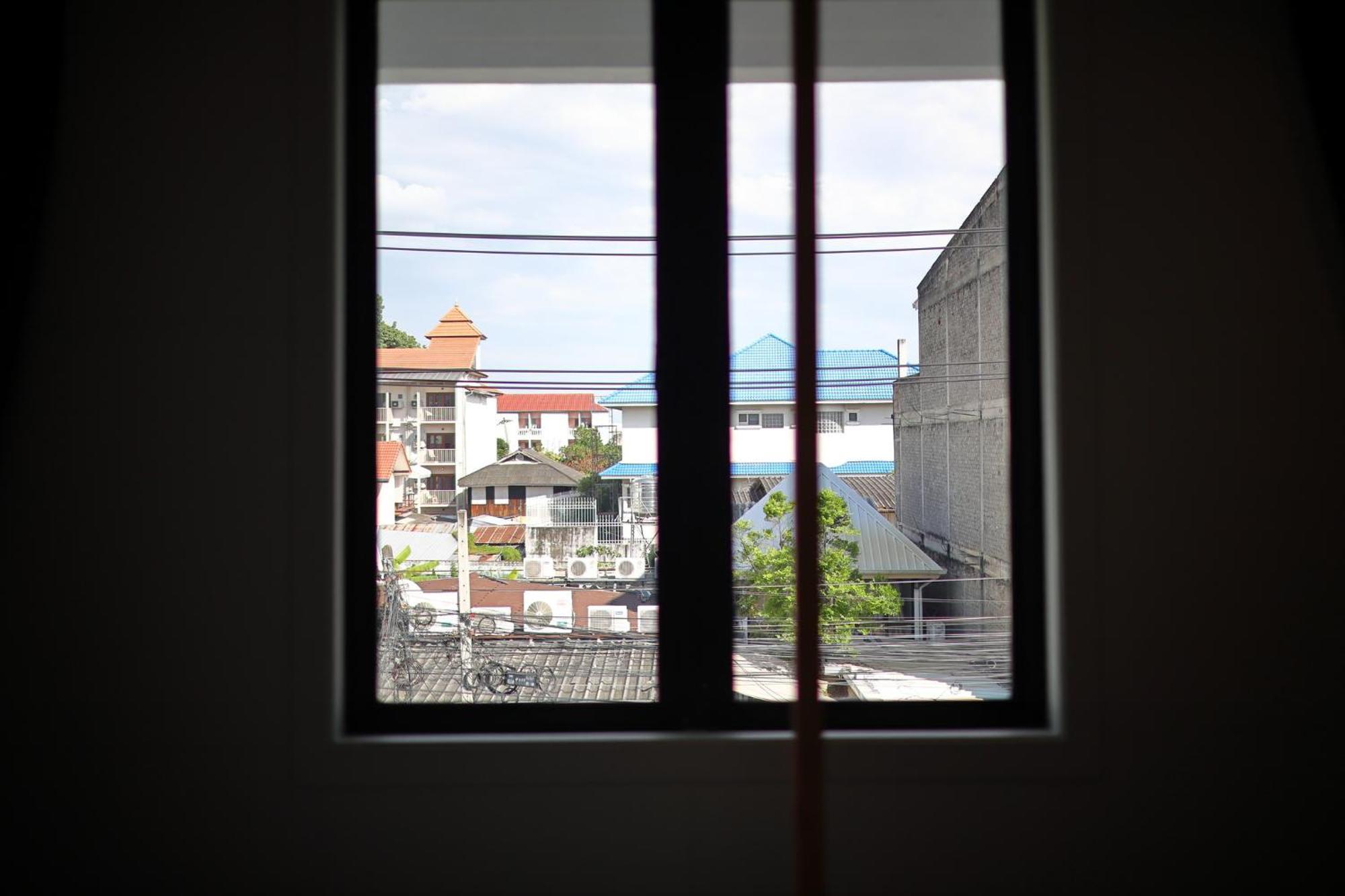Bed and Breakfast Poshtel Haven Чиангмай Экстерьер фото