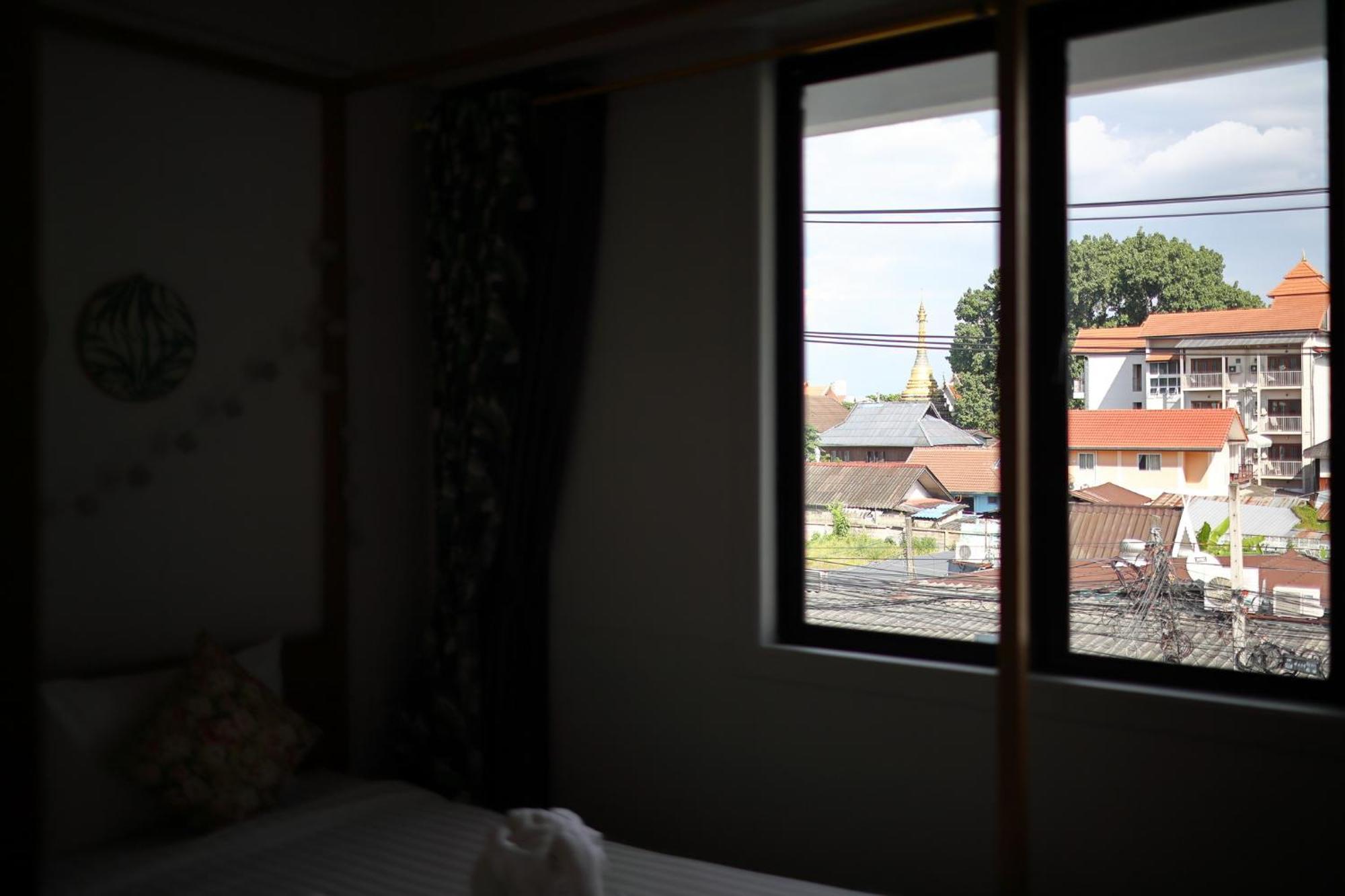 Bed and Breakfast Poshtel Haven Чиангмай Экстерьер фото